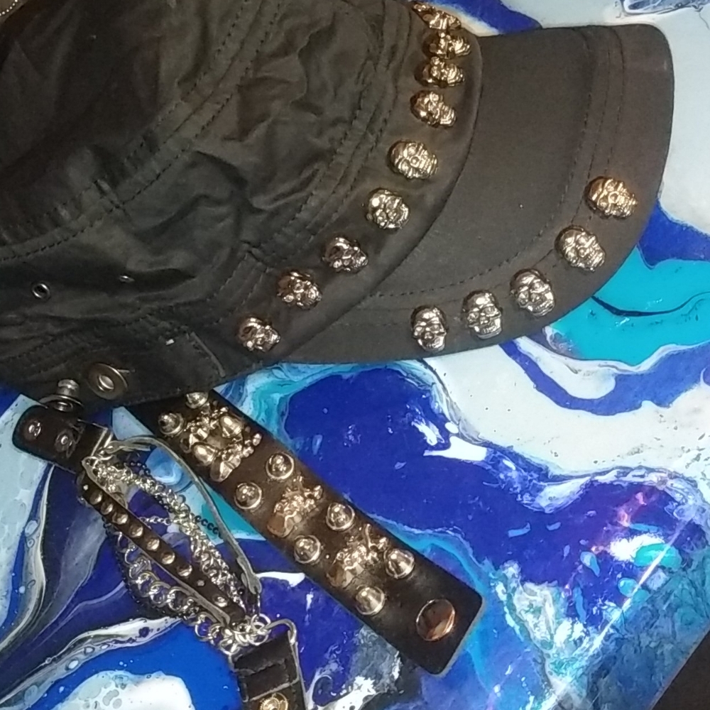 Skull hat and 2 skull bracelets included!!